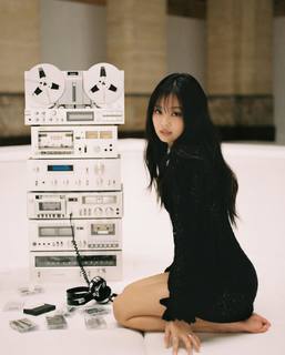 Jennie Kim feet photo thumbnail