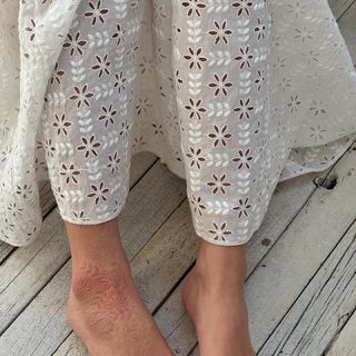 Jennie Kim feet photo thumbnail