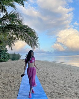 Jennie Kim feet photo thumbnail