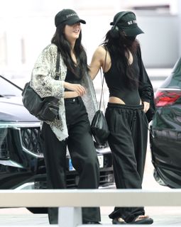 Jennie Kim feet photo 17