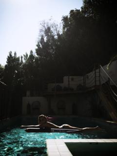 Jennifer Akerman feet photo 12