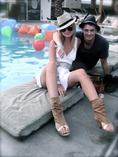Jennifer Akerman feet photo 8