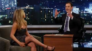 Jennifer Aniston feet photo thumbnail