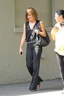 Jennifer Aniston feet photo thumbnail