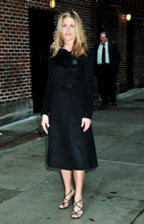 Jennifer Aniston feet photo thumbnail