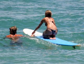 Jennifer Aniston feet photo thumbnail