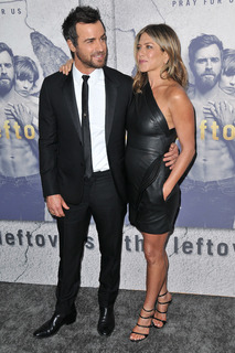 Jennifer Aniston feet photo thumbnail