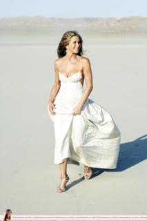Jennifer Aniston feet photo thumbnail
