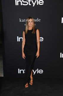Jennifer Aniston feet photo thumbnail
