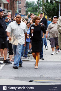Jennifer Aniston feet photo thumbnail