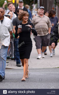 Jennifer Aniston feet photo thumbnail