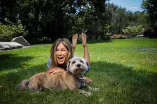 Jennifer Aniston feet photo thumbnail