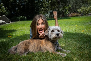 Jennifer Aniston feet photo thumbnail