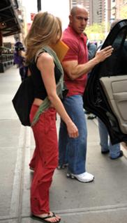 Jennifer Aniston feet photo thumbnail