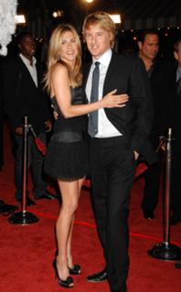 Jennifer Aniston feet photo thumbnail