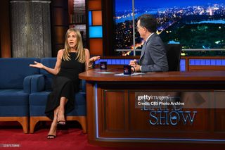 Jennifer Aniston feet photo thumbnail