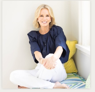 Jennifer Ashton feet photo 4