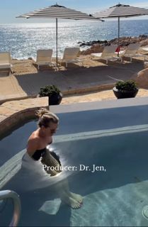 Jennifer Ashton feet photo 17