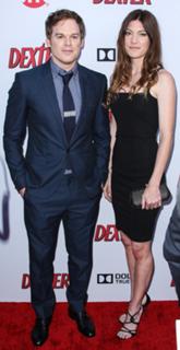 Jennifer Carpenter feet photo thumbnail