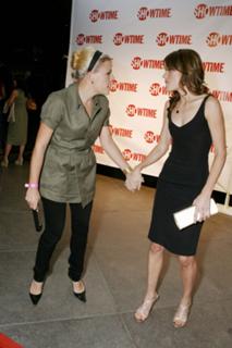 Jennifer Carpenter feet photo thumbnail