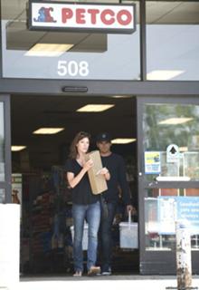 Jennifer Carpenter feet photo thumbnail