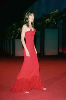 Jennifer Carpenter feet photo thumbnail