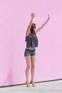 Jennifer Carpenter feet photo thumbnail