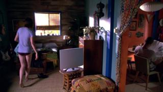 Jennifer Carpenter feet photo thumbnail