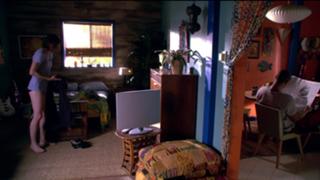 Jennifer Carpenter feet photo thumbnail