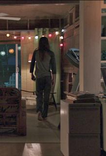 Jennifer Carpenter feet photo thumbnail