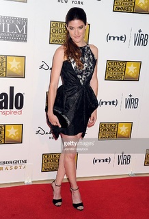 Jennifer Carpenter feet photo thumbnail