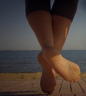 Jennifer Carpenter feet photo thumbnail