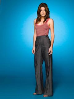 Jennifer Carpenter feet photo thumbnail