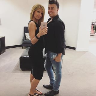 Jennifer Coffey feet photo thumbnail