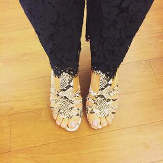 Jennifer Coffey feet photo thumbnail