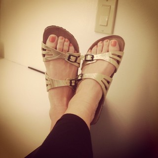 Jennifer Coffey feet photo thumbnail