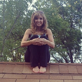 Jennifer Coffey feet photo thumbnail