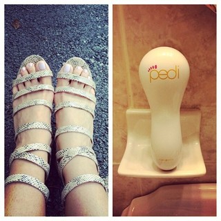 Jennifer Coffey feet photo thumbnail