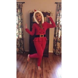 Jennifer Coffey feet photo thumbnail