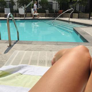 Jennifer Coffey feet photo thumbnail