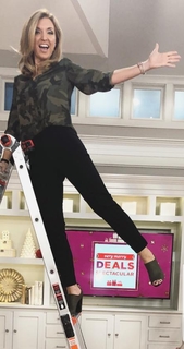 Jennifer Coffey feet photo thumbnail