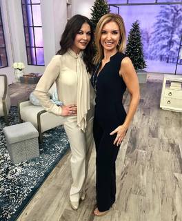 Jennifer Coffey feet photo thumbnail