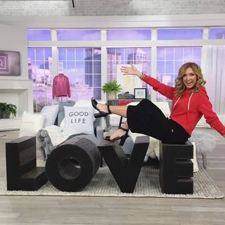 Jennifer Coffey feet photo thumbnail