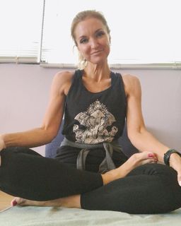 Jennifer Coffey feet photo thumbnail