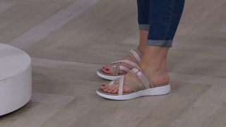 Jennifer Coffey feet photo thumbnail