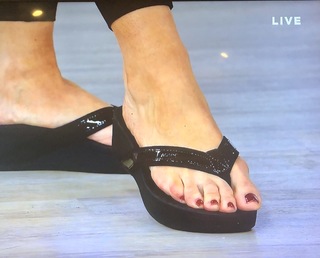 Jennifer Coffey feet photo thumbnail