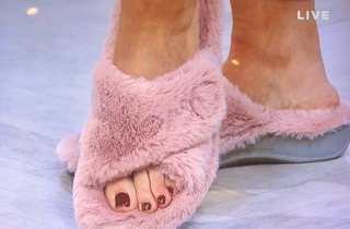 Jennifer Coffey feet photo thumbnail