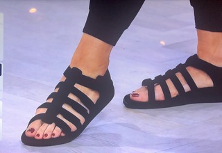 Jennifer Coffey feet photo thumbnail