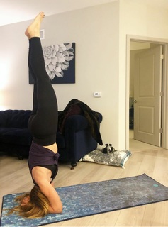 Jennifer Coffey feet photo thumbnail