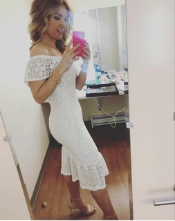 Jennifer Coffey feet photo thumbnail